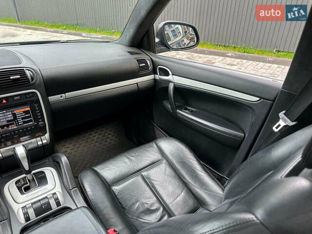 Черный Порше Каен, объемом двигателя 4.5 л и пробегом 153 тыс. км за 7790 $, фото 31 на Automoto.ua