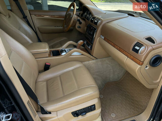 Чорний Порше Cayenne, об'ємом двигуна 4.5 л та пробігом 235 тис. км за 7999 $, фото 12 на Automoto.ua