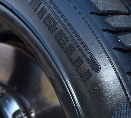 Черный Порше Каен, объемом двигателя 4.5 л и пробегом 111 тыс. км за 8500 $, фото 13 на Automoto.ua