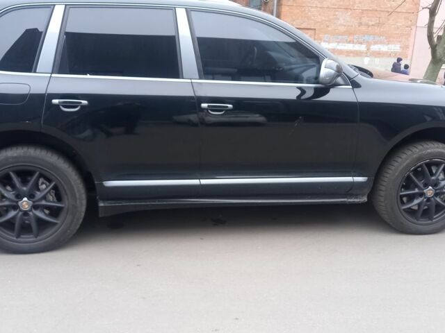 Чорний Порше Cayenne, об'ємом двигуна 4.5 л та пробігом 325 тис. км за 6386 $, фото 4 на Automoto.ua