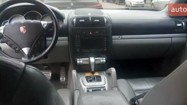 Чорний Порше Cayenne, об'ємом двигуна 4.5 л та пробігом 325 тис. км за 6200 $, фото 34 на Automoto.ua