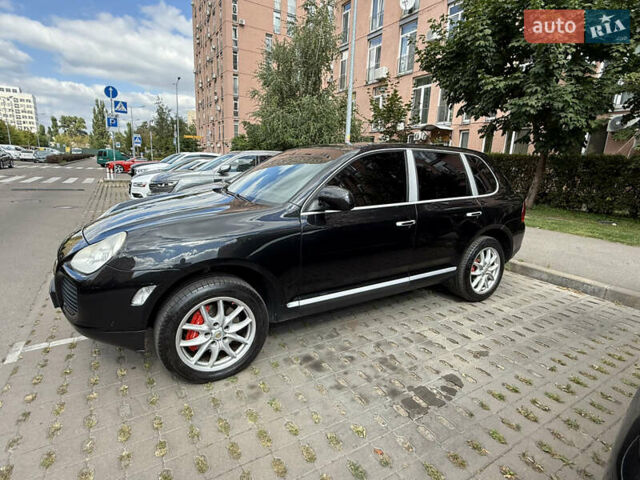 Чорний Порше Cayenne, об'ємом двигуна 4.5 л та пробігом 234 тис. км за 15900 $, фото 2 на Automoto.ua
