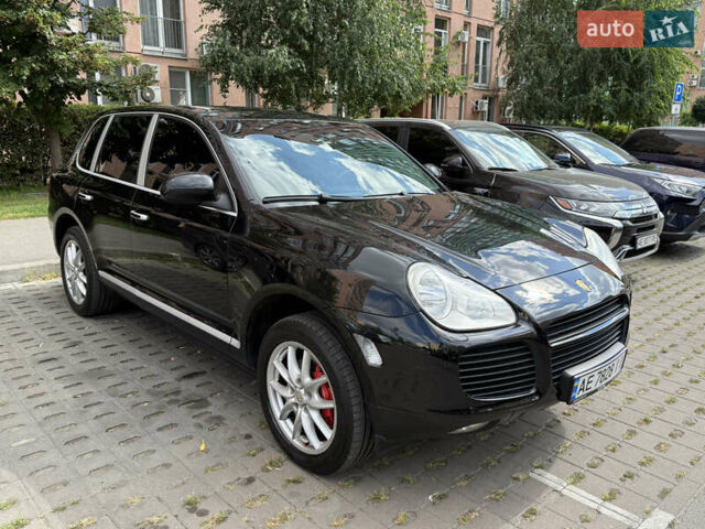 Чорний Порше Cayenne, об'ємом двигуна 4.5 л та пробігом 234 тис. км за 15900 $, фото 6 на Automoto.ua