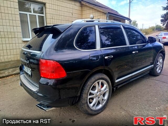 Чорний Порше Cayenne, об'ємом двигуна 4.5 л та пробігом 325 тис. км за 5600 $, фото 2 на Automoto.ua