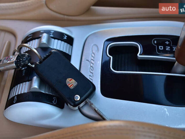 Черный Порше Каен, объемом двигателя 4.5 л и пробегом 282 тыс. км за 7500 $, фото 13 на Automoto.ua