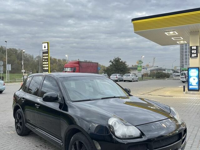 Чорний Порше Cayenne, об'ємом двигуна 4.5 л та пробігом 220 тис. км за 6900 $, фото 2 на Automoto.ua