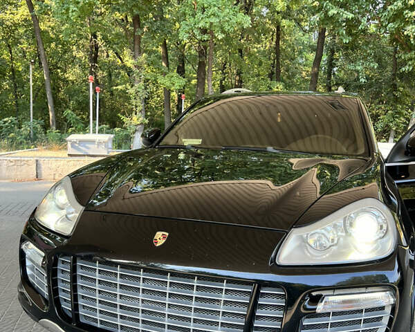 Чорний Порше Cayenne, об'ємом двигуна 4.5 л та пробігом 114 тис. км за 12500 $, фото 44 на Automoto.ua