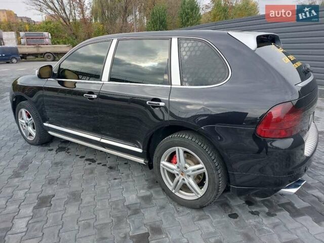 Черный Порше Каен, объемом двигателя 4.5 л и пробегом 185 тыс. км за 10500 $, фото 14 на Automoto.ua