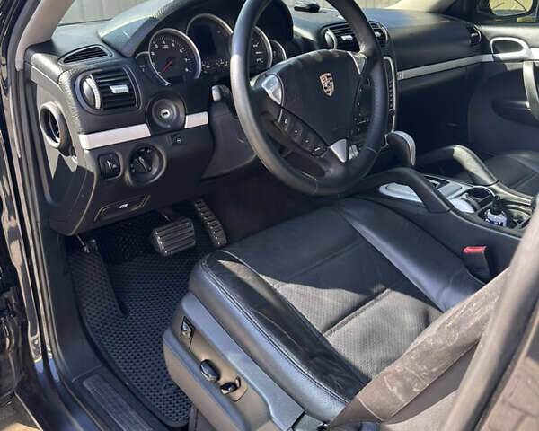 Чорний Порше Cayenne, об'ємом двигуна 4.5 л та пробігом 270 тис. км за 7500 $, фото 6 на Automoto.ua