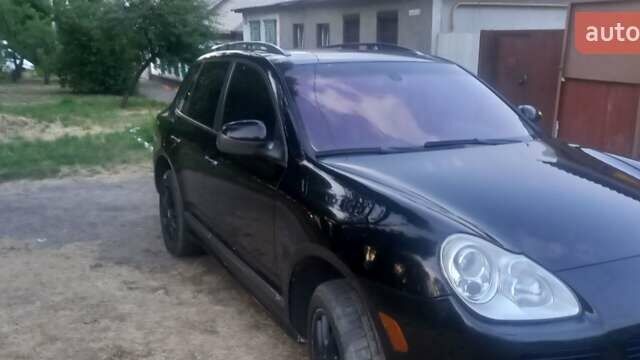 Черный Порше Каен, объемом двигателя 4.5 л и пробегом 325 тыс. км за 6500 $, фото 20 на Automoto.ua