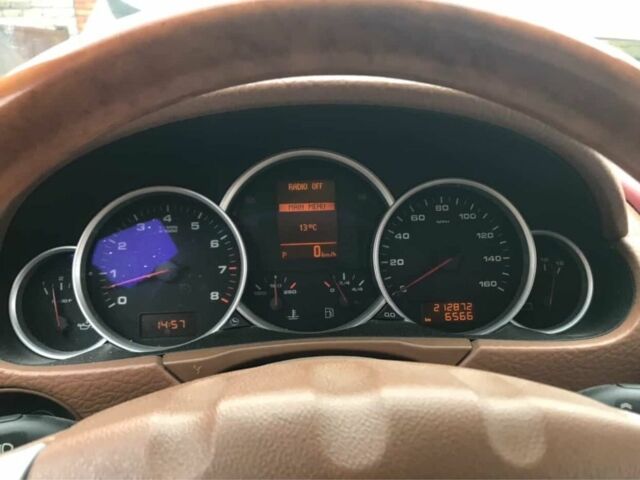 Черный Порше Каен, объемом двигателя 4.5 л и пробегом 212 тыс. км за 6300 $, фото 2 на Automoto.ua