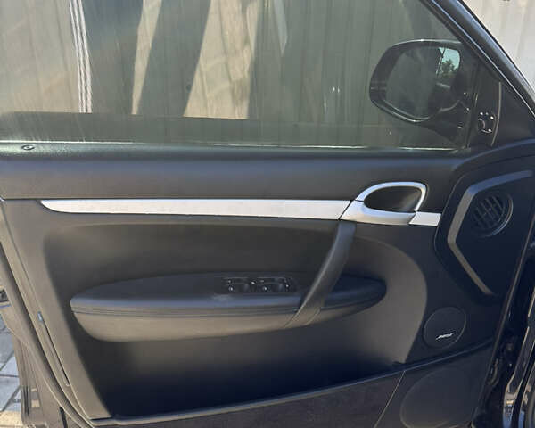 Чорний Порше Cayenne, об'ємом двигуна 4.5 л та пробігом 270 тис. км за 7500 $, фото 9 на Automoto.ua