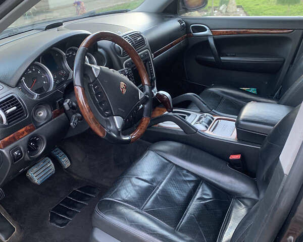 Чорний Порше Cayenne, об'ємом двигуна 4.51 л та пробігом 337 тис. км за 8500 $, фото 9 на Automoto.ua