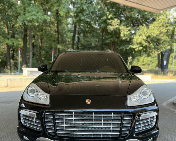 Чорний Порше Cayenne, об'ємом двигуна 4.5 л та пробігом 114 тис. км за 12500 $, фото 1 на Automoto.ua