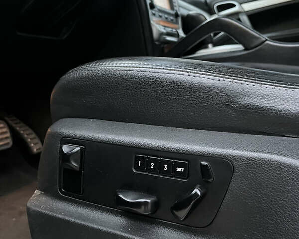 Чорний Порше Cayenne, об'ємом двигуна 4.51 л та пробігом 290 тис. км за 6900 $, фото 12 на Automoto.ua