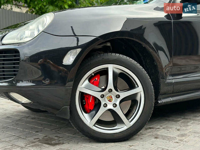 Черный Порше Каен, объемом двигателя 4.5 л и пробегом 153 тыс. км за 7790 $, фото 5 на Automoto.ua