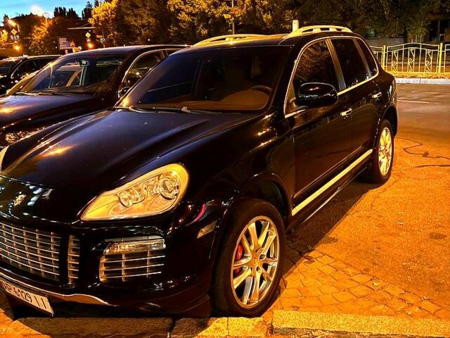 Чорний Порше Cayenne, об'ємом двигуна 4.5 л та пробігом 113 тис. км за 10500 $, фото 7 на Automoto.ua