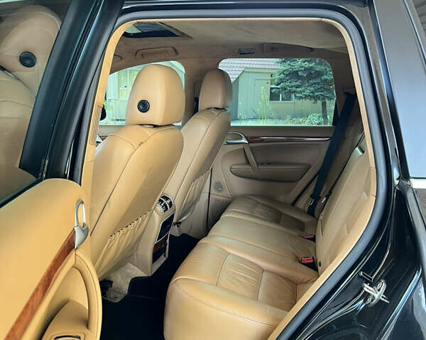 Чорний Порше Cayenne, об'ємом двигуна 4.5 л та пробігом 114 тис. км за 12500 $, фото 20 на Automoto.ua