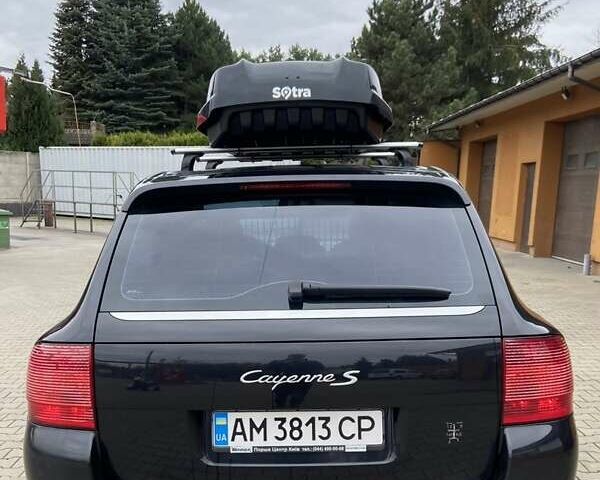 Черный Порше Каен, объемом двигателя 4.51 л и пробегом 180 тыс. км за 12500 $, фото 3 на Automoto.ua