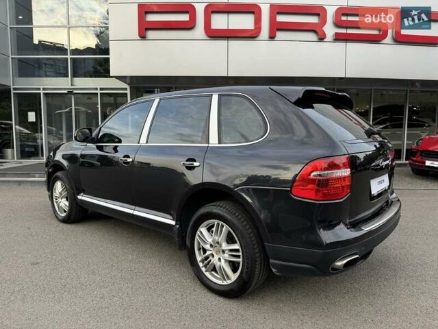 Чорний Порше Cayenne, об'ємом двигуна 4.81 л та пробігом 353 тис. км за 9400 $, фото 7 на Automoto.ua