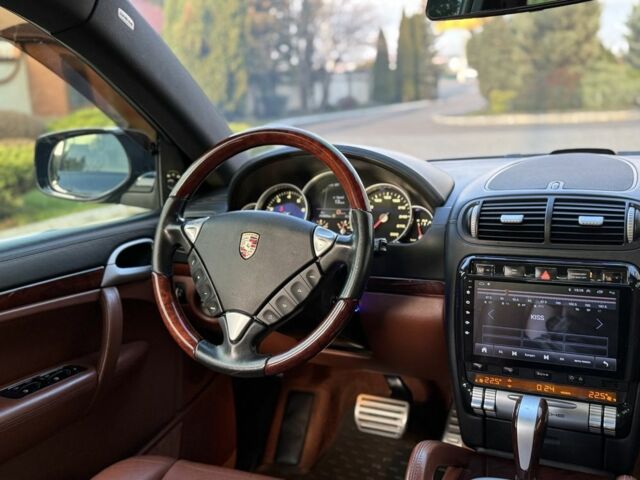 Черный Порше Каен, объемом двигателя 4.8 л и пробегом 193 тыс. км за 8950 $, фото 10 на Automoto.ua