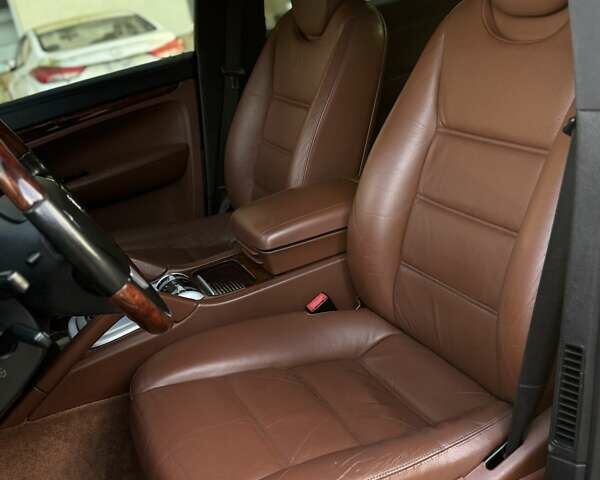 Черный Порше Каен, объемом двигателя 4.8 л и пробегом 247 тыс. км за 8950 $, фото 36 на Automoto.ua