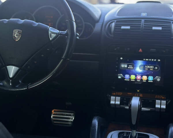 Черный Порше Каен, объемом двигателя 4.8 л и пробегом 190 тыс. км за 8000 $, фото 7 на Automoto.ua