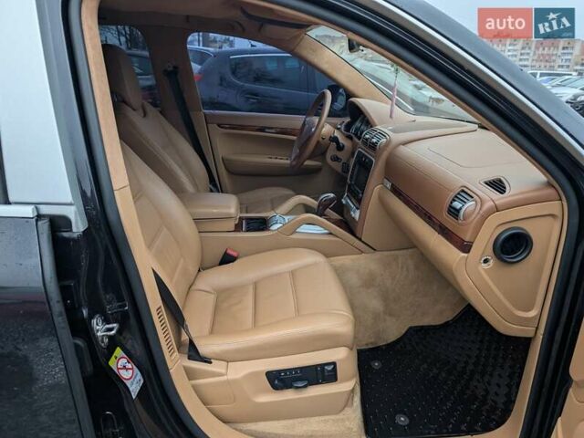 Черный Порше Каен, объемом двигателя 4.8 л и пробегом 120 тыс. км за 10950 $, фото 43 на Automoto.ua