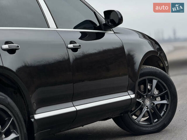 Черный Порше Каен, объемом двигателя 3 л и пробегом 261 тыс. км за 13800 $, фото 19 на Automoto.ua