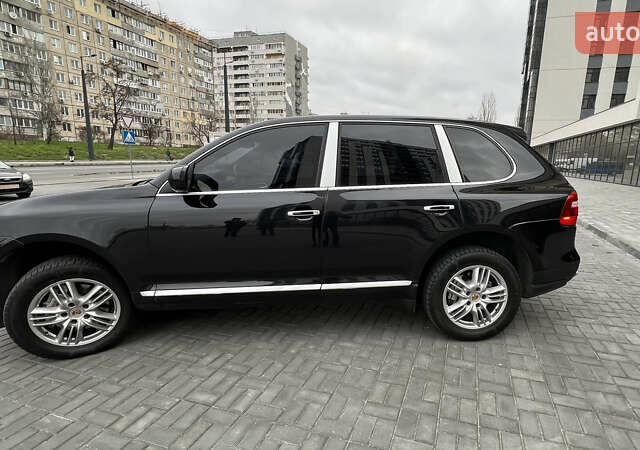 Черный Порше Каен, объемом двигателя 4.8 л и пробегом 190 тыс. км за 9900 $, фото 7 на Automoto.ua