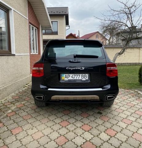 Чорний Порше Cayenne, об'ємом двигуна 4.7 л та пробігом 103 тис. км за 12000 $, фото 3 на Automoto.ua