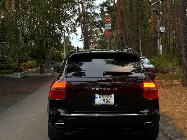 Чорний Порше Cayenne, об'ємом двигуна 4.8 л та пробігом 230 тис. км за 13500 $, фото 2 на Automoto.ua