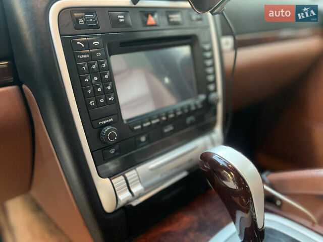 Черный Порше Каен, объемом двигателя 3.6 л и пробегом 232 тыс. км за 12500 $, фото 16 на Automoto.ua