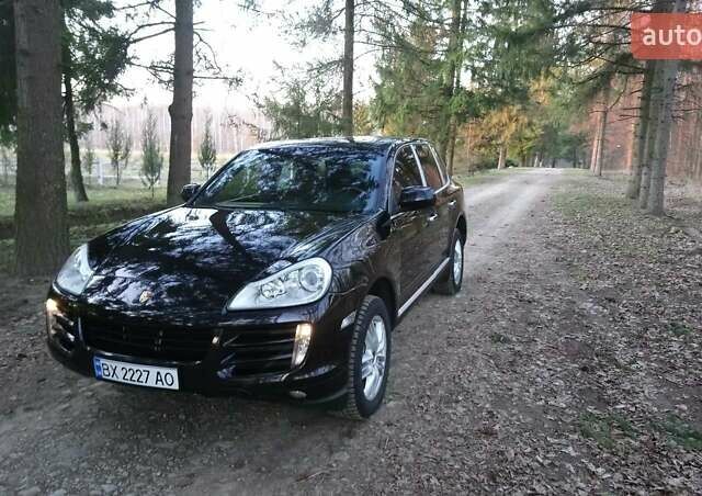 Чорний Порше Cayenne, об'ємом двигуна 4.8 л та пробігом 257 тис. км за 13900 $, фото 18 на Automoto.ua