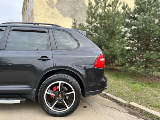 Чорний Порше Cayenne, об'ємом двигуна 4.8 л та пробігом 230 тис. км за 11490 $, фото 12 на Automoto.ua