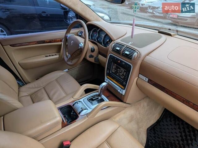 Черный Порше Каен, объемом двигателя 4.8 л и пробегом 120 тыс. км за 10950 $, фото 45 на Automoto.ua