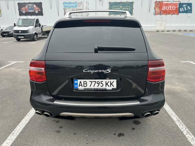 Чорний Порше Cayenne, об'ємом двигуна 4.51 л та пробігом 146 тис. км за 12500 $, фото 5 на Automoto.ua