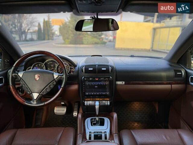 Черный Порше Каен, объемом двигателя 4.8 л и пробегом 247 тыс. км за 8950 $, фото 28 на Automoto.ua