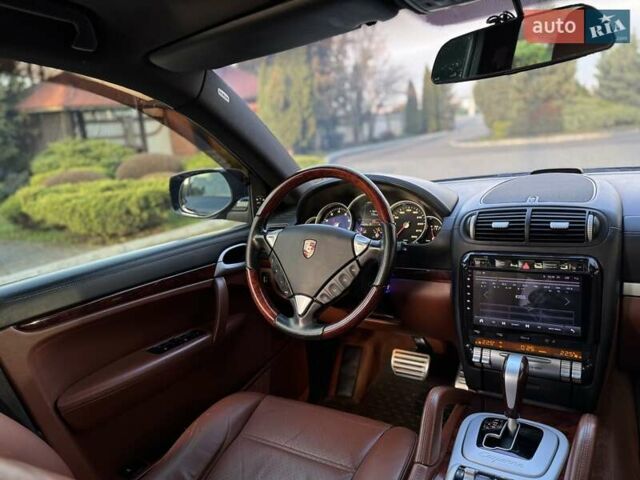 Черный Порше Каен, объемом двигателя 4.8 л и пробегом 247 тыс. км за 8950 $, фото 29 на Automoto.ua