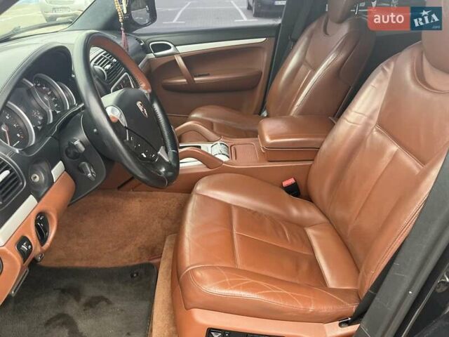 Чорний Порше Cayenne, об'ємом двигуна 4.51 л та пробігом 146 тис. км за 12500 $, фото 21 на Automoto.ua