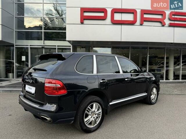 Чорний Порше Cayenne, об'ємом двигуна 4.81 л та пробігом 353 тис. км за 9400 $, фото 5 на Automoto.ua