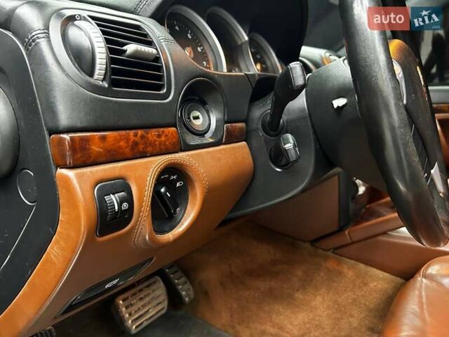 Чорний Порше Cayenne, об'ємом двигуна 4.81 л та пробігом 180 тис. км за 11800 $, фото 25 на Automoto.ua