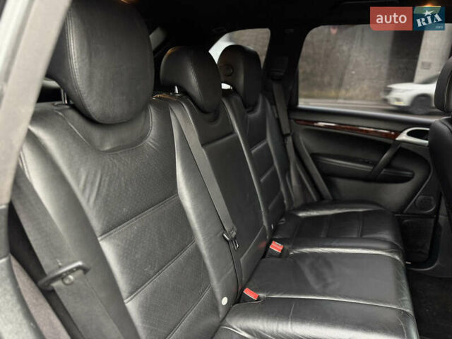 Черный Порше Каен, объемом двигателя 3 л и пробегом 261 тыс. км за 13800 $, фото 40 на Automoto.ua