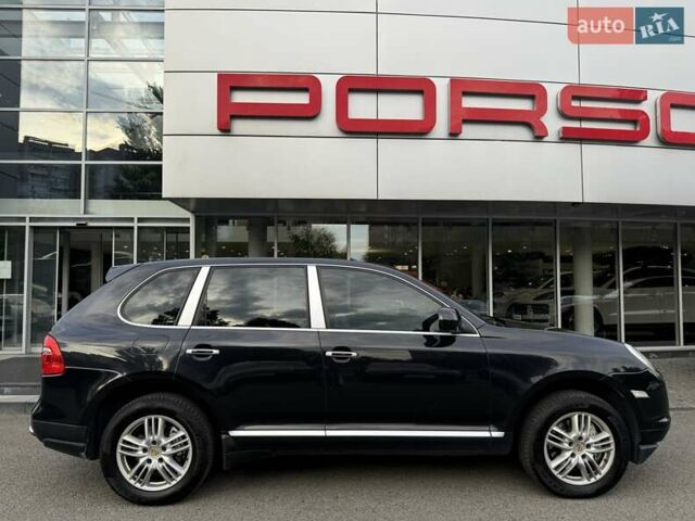 Чорний Порше Cayenne, об'ємом двигуна 4.81 л та пробігом 353 тис. км за 9400 $, фото 4 на Automoto.ua