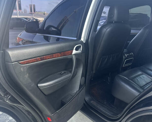 Черный Порше Каен, объемом двигателя 4.8 л и пробегом 190 тыс. км за 8000 $, фото 4 на Automoto.ua