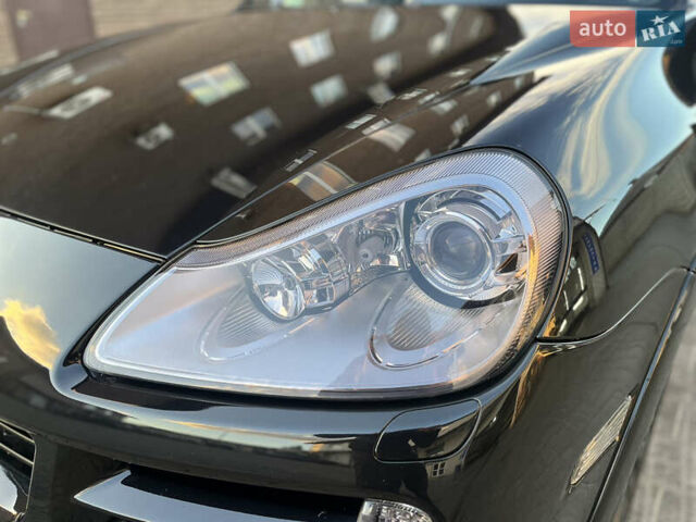 Черный Порше Каен, объемом двигателя 3.6 л и пробегом 232 тыс. км за 12500 $, фото 8 на Automoto.ua