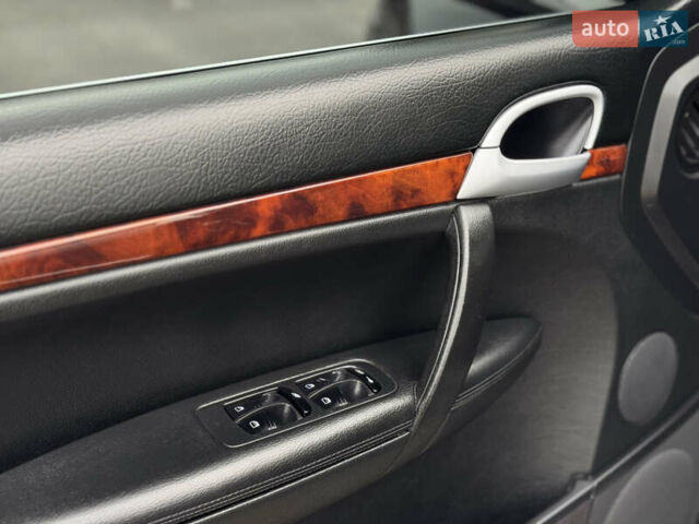 Черный Порше Каен, объемом двигателя 3 л и пробегом 261 тыс. км за 13800 $, фото 37 на Automoto.ua