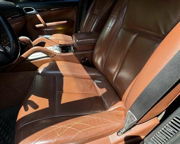 Черный Порше Каен, объемом двигателя 4.8 л и пробегом 170 тыс. км за 12900 $, фото 25 на Automoto.ua