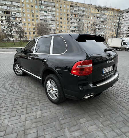 Черный Порше Каен, объемом двигателя 4.8 л и пробегом 190 тыс. км за 9900 $, фото 6 на Automoto.ua