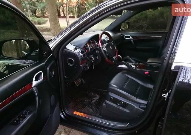 Чорний Порше Cayenne, об'ємом двигуна 4.8 л та пробігом 257 тис. км за 13900 $, фото 8 на Automoto.ua